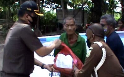 The East Sumba District Attorney’s Food Package Assistance Welcomes People with Disabilities