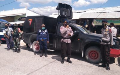 Tim Patroli Satgas COVID-19 Giat di Pasar Guna Cegah Varian Delta di SBD