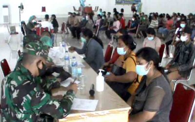 Vaksinasi Massal di Empat Lokasi, 810 Warga Sumba Timur Terlayani