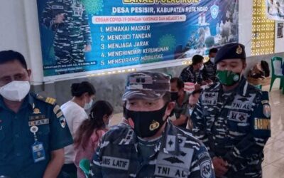 Lanal Pulau Rote Laksanakan Serbuan Vaksinasi Tahap I di Pelabuhan Rote Ndao