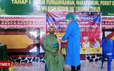 Persit KCK Cabang XII Kodim 1601/Sumba Timur Lakukan Vaksinasi Covid-19 Tahap I