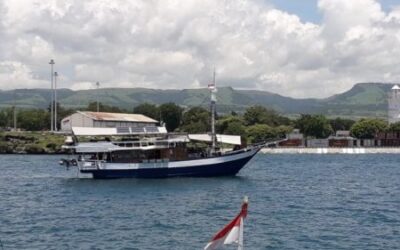 Cegah Covid-19, Kapal Wisata Bermuatan 10 WNA Ditolak Berlabuh di Sumba Timur