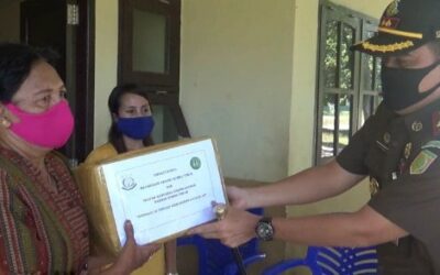 Pandemi Covid 19 Tak Jadi Aral Kejari Sumba Timur Bantu Panti & ODHA