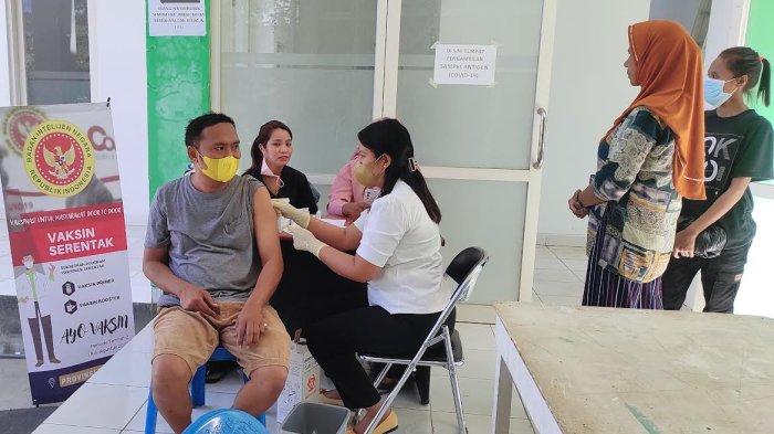 Jadwal dan Lokasi Vaksinasi Sumba Timur Hari Ini, Ada di GKS Padadita Barat